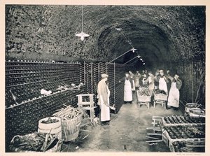 パブ、B。アルノーが刻印した「ルフランスヴィニコル」のボトルの保管。 Moet und Chandon、Epernay（フォトリソ） 作： E.M. Choque